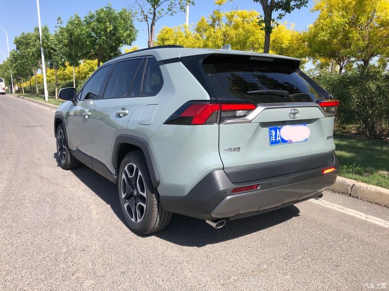 rav4荣放 2020款 2.0l cvt两驱尊贵版怎么样_优缺点