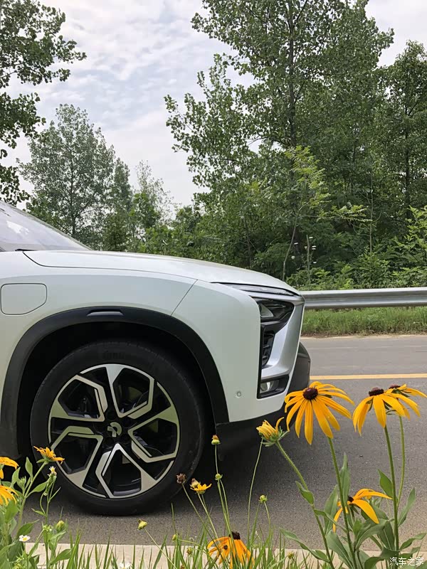 蔚来es8 2018款 创始版