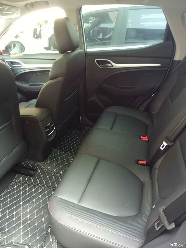 名爵zs 2020款 180dvvt 自动lite