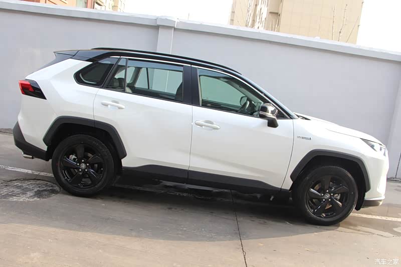 rav4荣放 2020款 双擎 2.
