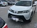 非常朴实的一款车，各方面都比较不错，很省心。RAV4