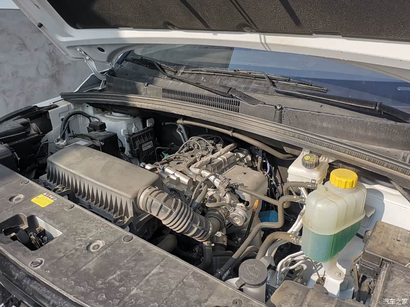 我的发动机舱有点凌乱不看了.