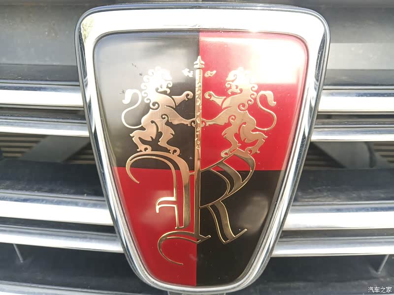 不用这车,一般看不出来是两头狮子.