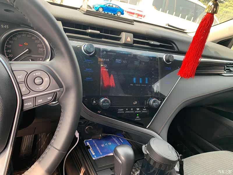 内饰凑活看看吧,比较乱哈哈.实在不想传.