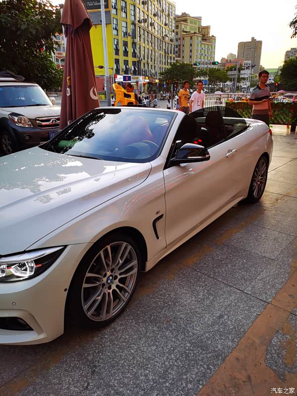 > 2019款 430i 敞篷m运动曜夜版【为什么选择这款车】 之前看过奔驰e