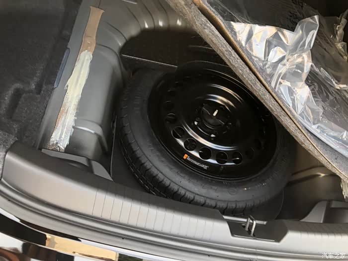 备胎比较小,希望一辈子都用不到吧【性价比】78价70怎么说71