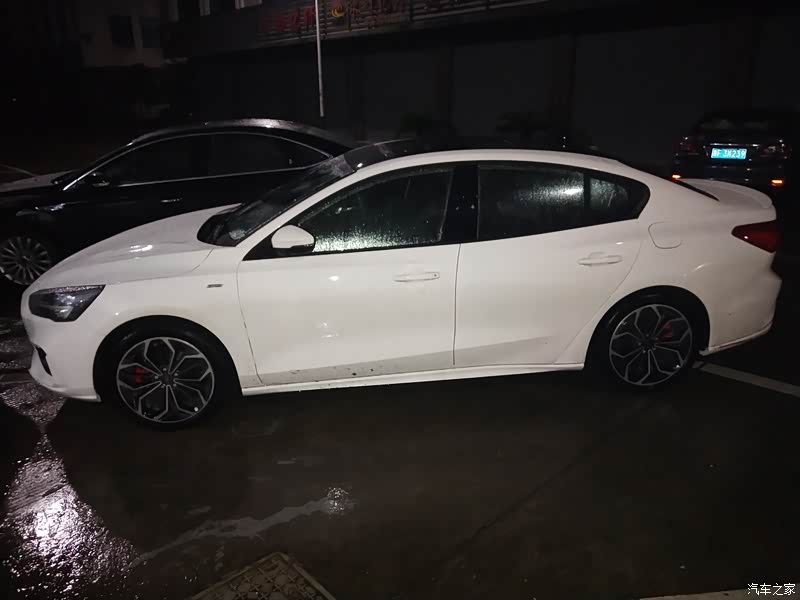 福克斯 2019款 三厢 ecoboost 180 自动st line怎么样_优缺点_嘉兴车
