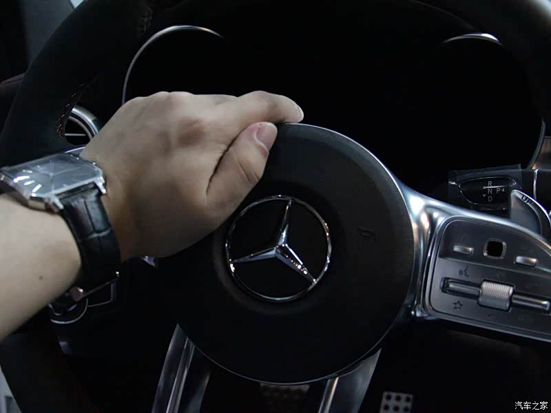 奔驰c级amg 2019款 amg c 43 4matic 旅行轿车 特别版怎么样_优缺点