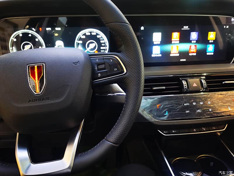 74清隔空抬头显示75前卫,12个bose音74,253色氛围灯,座椅通风