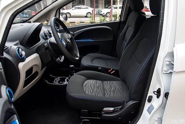 雨中荨花 对2018款 e200l 标准型 写的口碑