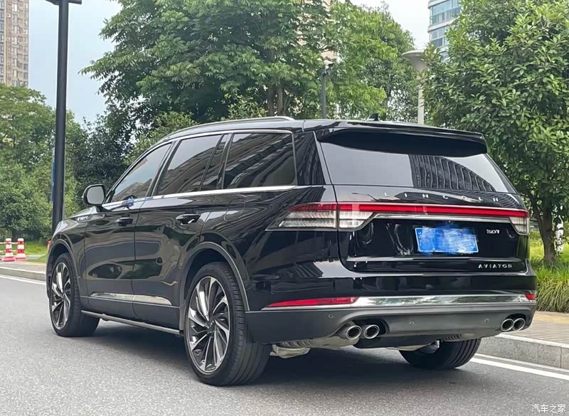 汽车之家|飞行家报价大全|大众点评|2021款 3.0t v6 四驱行政版怎么样