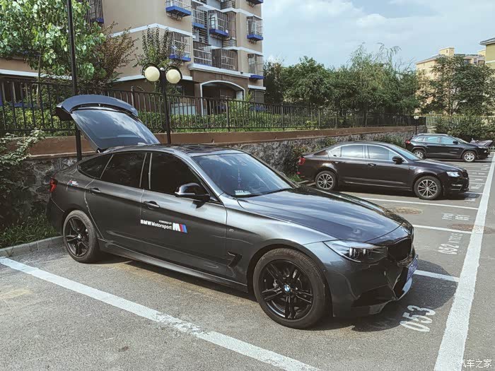 宝马3系gt 2019款 320i m运动曜夜版怎么样_优缺点_shengguangzhiyuan