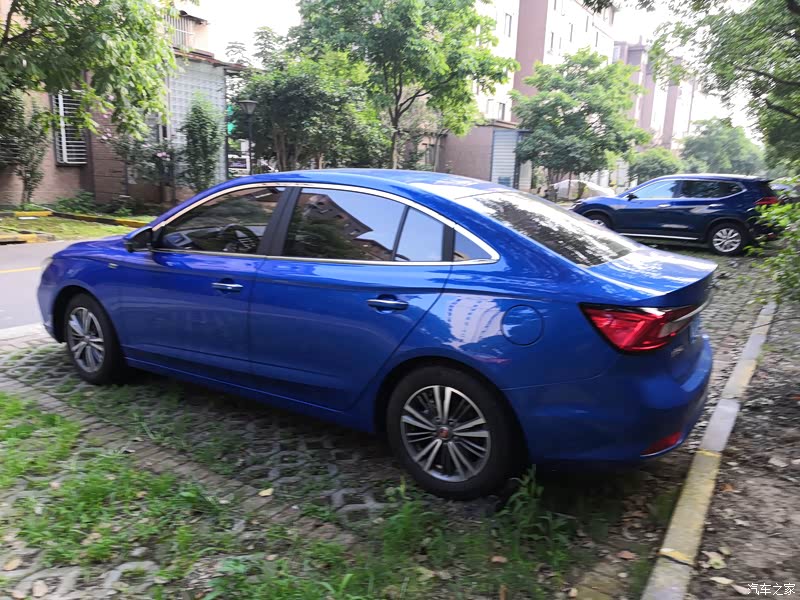 5l 自动4g互联领豪旗舰版怎么样_优缺点_请输入个汉字或者拼音_口碑