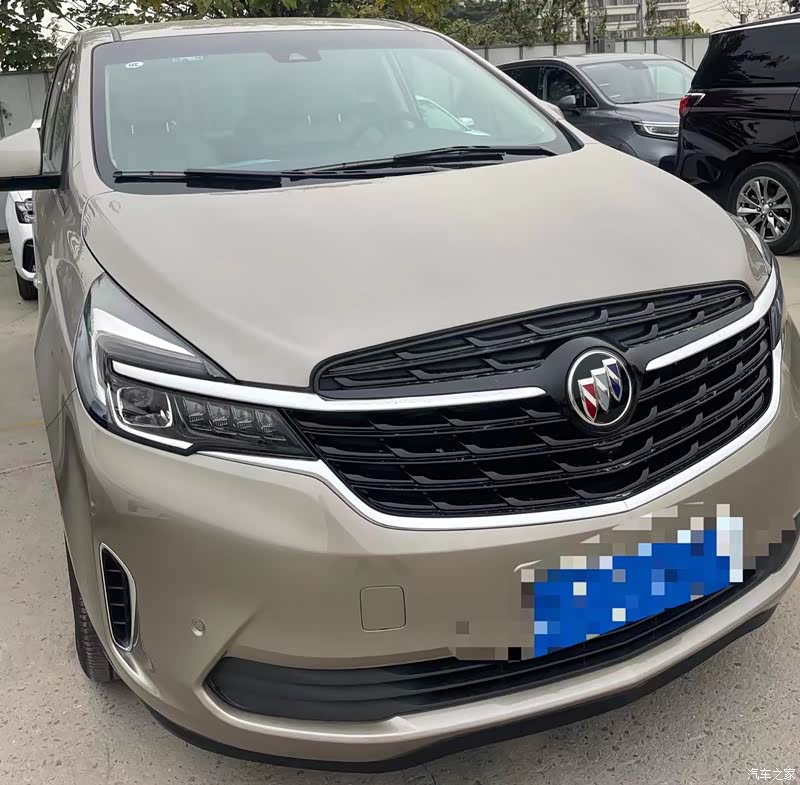 别克gl8报价大全|大众点评|2022款 陆上公务舱 652t 智慧尊贵型怎么样