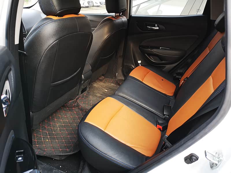 长安cs15ev2018款350i