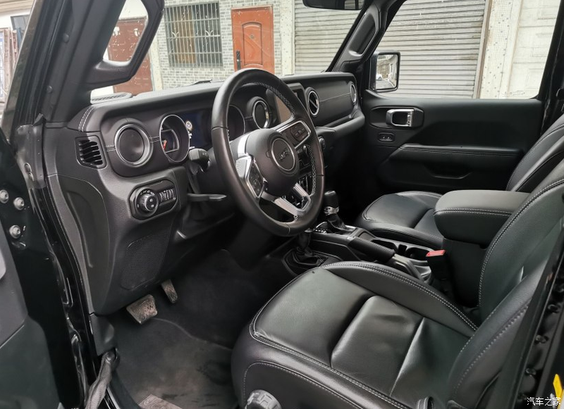 2021款20t撒哈拉四门版