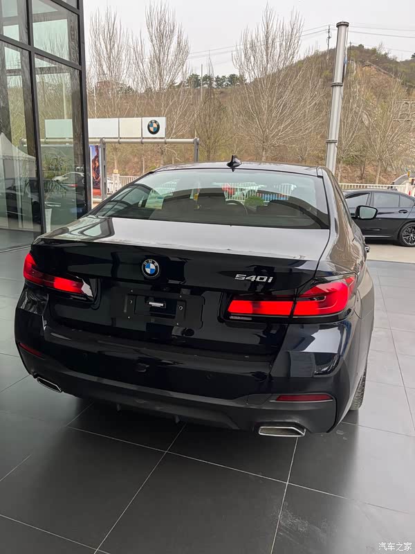 汽车之家|宝马5系(进口)报价大全|大众点评|2022款 改款 540i 风尚版