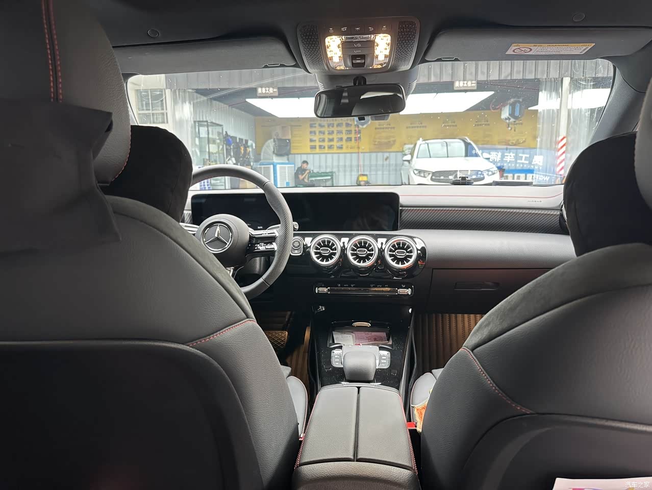 性价比4综合这辆车的外观,内饰,驾驶感受,对于奔驰这个品牌来说是十分