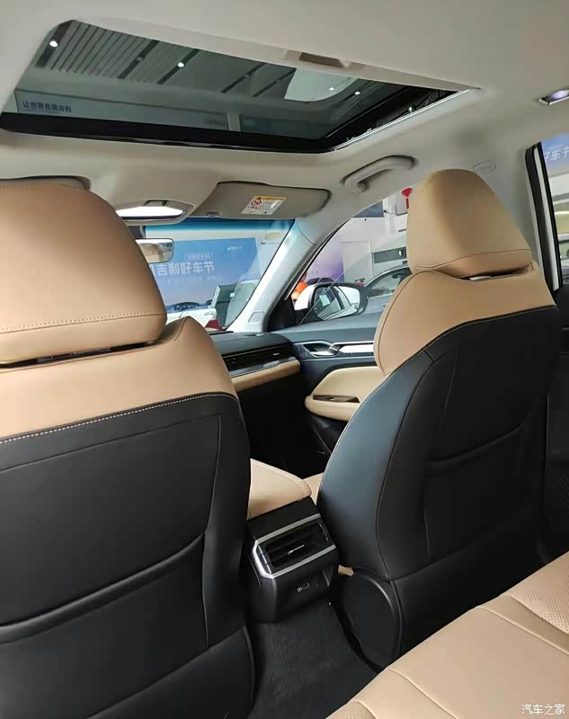 《外观时尚,空间感不错》