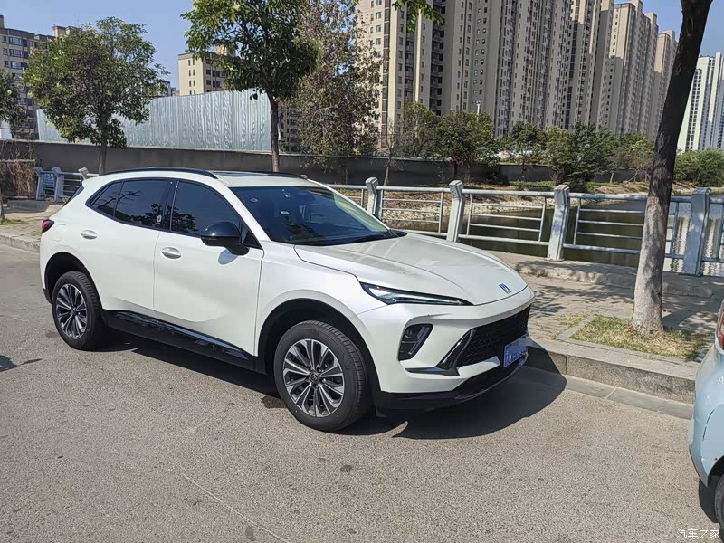 2024款昂科威s25t炫黑风尚版