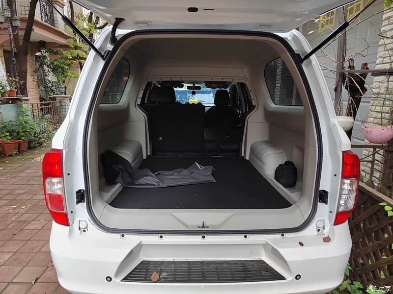 2021款18t手动两驱精英版